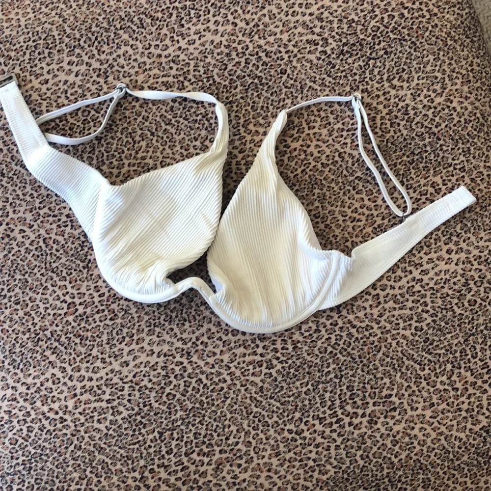 Garage Maillot Swim underwire creamy white bikini bra top - Picture 16 of 16